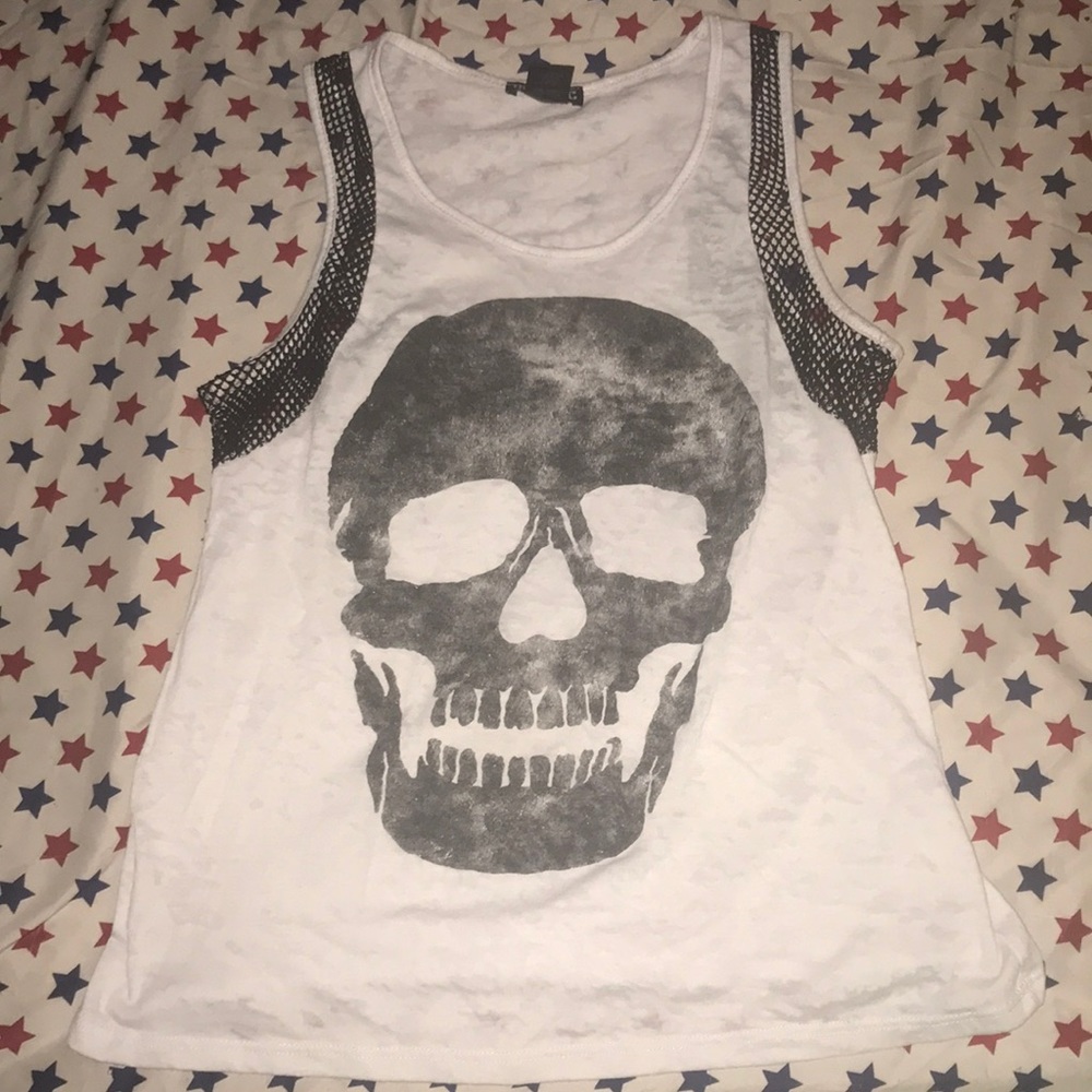 Skull tank